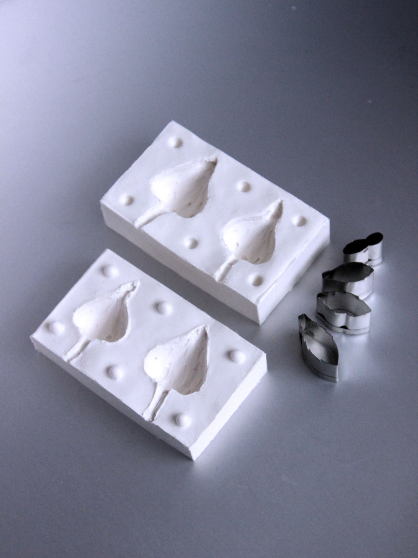 SAFFLOWER MOLD & CUTTERS SET ©