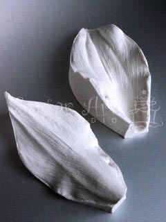 CALLA LILY PETAL VEINER