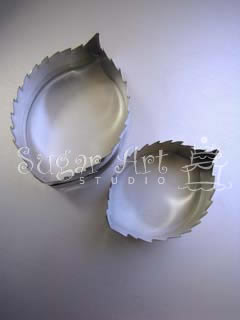 ROSE LEAF CUTTERS (L) ©