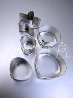 RANUNCULUS PETAL CUTTERS ©