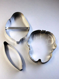 CATTLEYA ORCHID CUTTER SET ©