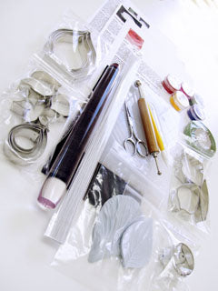 DELUXE GUM PASTE FLOWER KIT